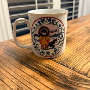 Vintage Alaska Souvenir Mug with Eskimo Design and gold detailing